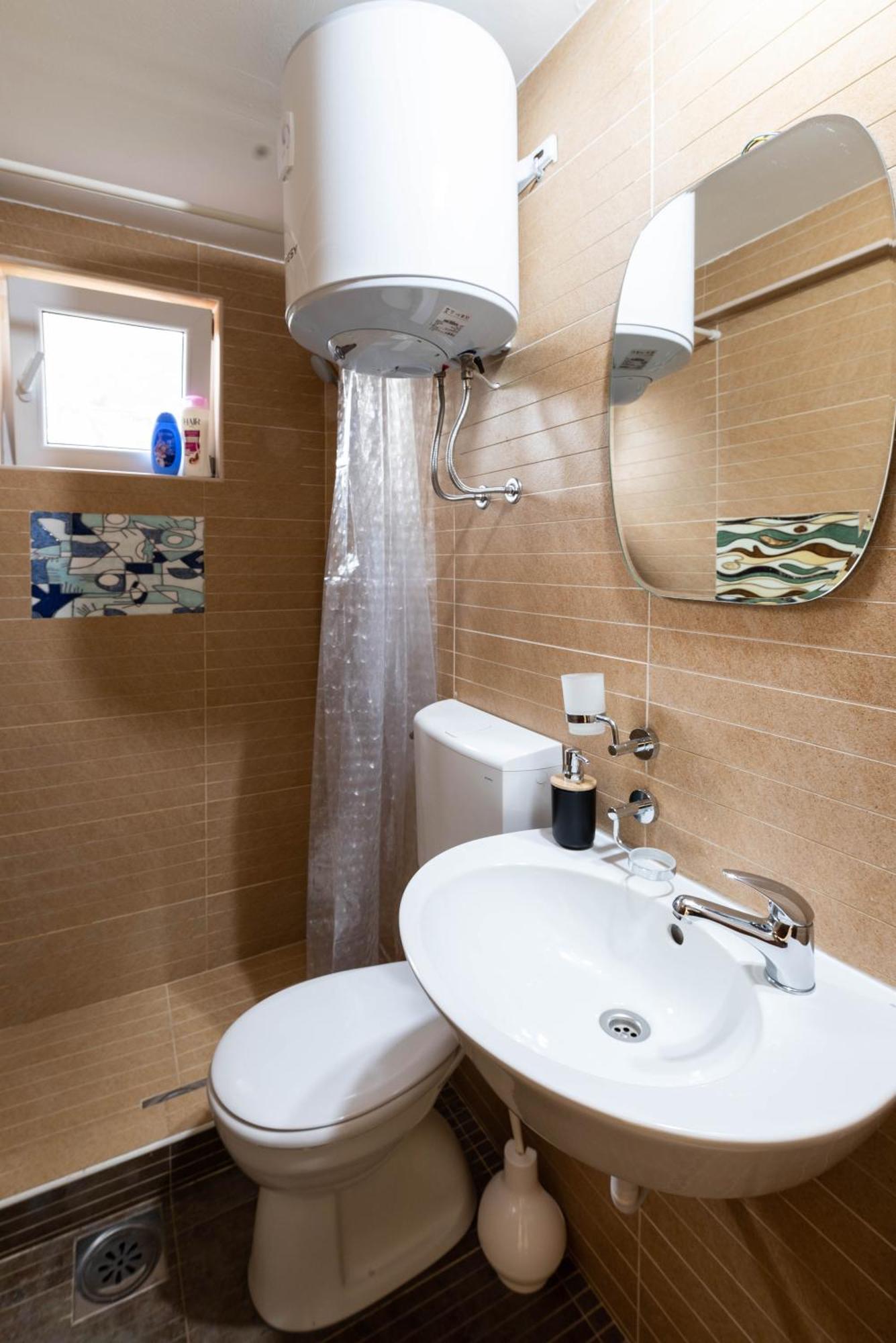 Karuc Studio Apartment Cudo Nevidjeno מראה חיצוני תמונה